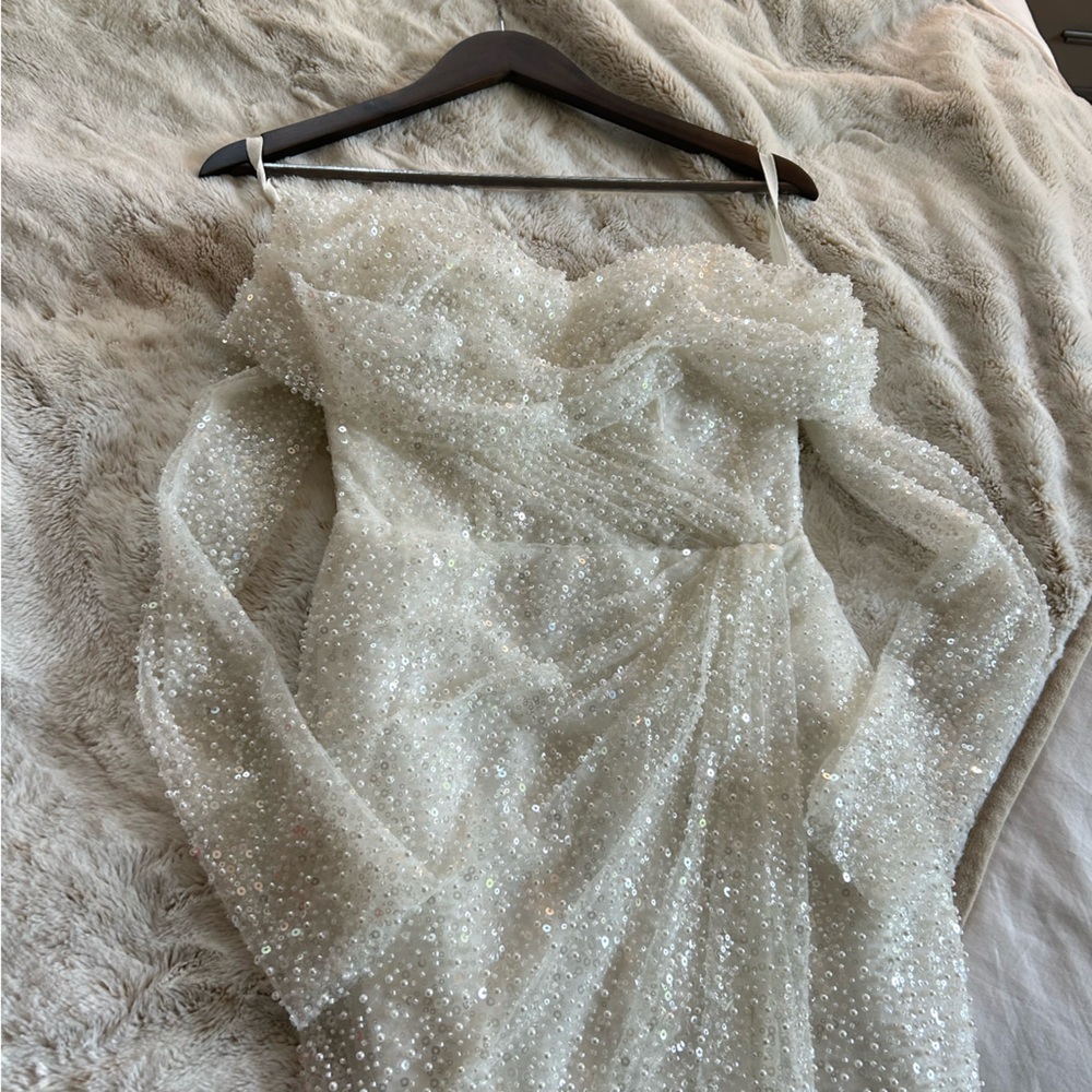 Eva Lendel Aretta Inspired Elegant Off-Shoulder White Sequin Dress size 4 - Picture 6 of 15